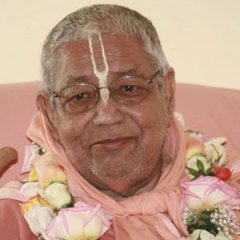 04-Srila Govinda Maharaj