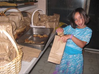 04-Nandini puts the cookies in bags
