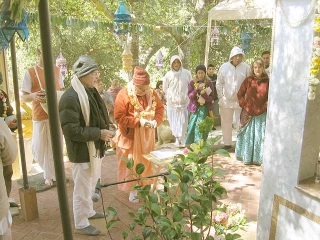 20-Srila Govinda Maharaj Disappearance Program in Soquel April 2012