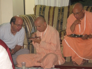 18-Yudhamanyu Prabhu Seva Vikram, Baishnab Maharaj and Janardan Maharaj