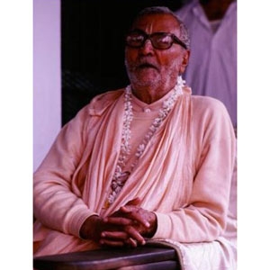 Om Vishnupad Srila Bhakti Rakshak Sridhar Dev-Goswami Maharaj-022