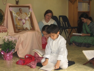 08-bhaktisiddhanta-appearance-2012