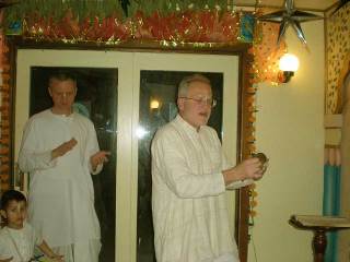 06-gaura-purnima-2012