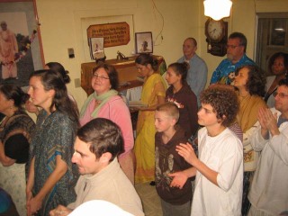 02-Janardan-Maharaj-Appearance-2012