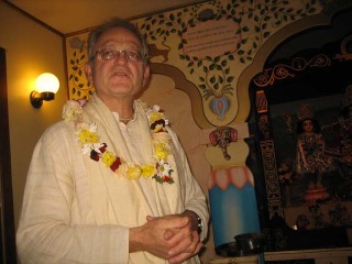 06-Janardan-Maharaj-Appearance-2012