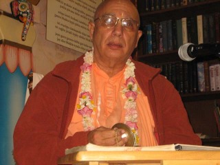 08-Janardan-Maharaj-Appearance-2012