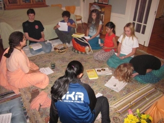 04-Vishakakidsclass
