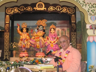 02-Nityananda-Appearance-2012