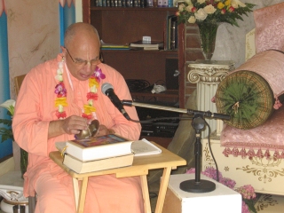 04-Nityananda-Appearance-2012