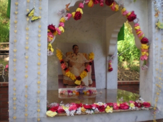 01-nrsimha-chaturdasi-soquel-ashram-2012