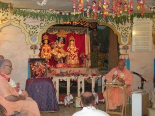 05-nrsimha-chaturdasi-soquel-ashram-2012