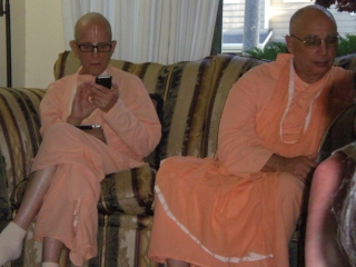 24-Baishnab Maharaj and Janardan Maharaj