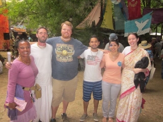 75-travelling-sankirtan-with-tyagi-maharaj.jpg